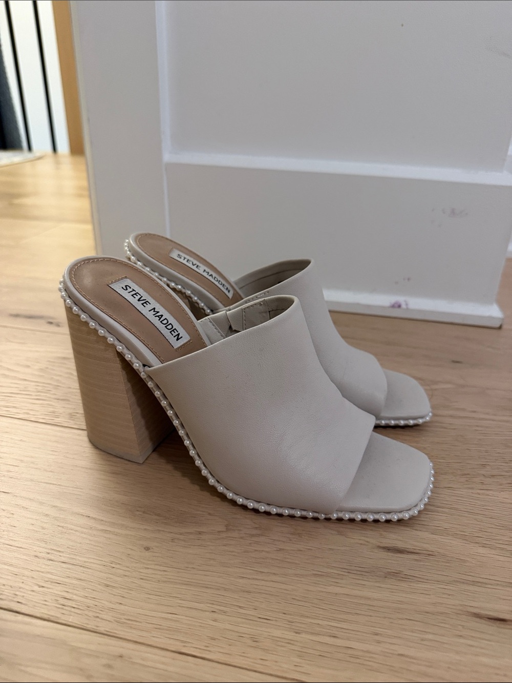 Steve Madden Cream Leather Pearl-Trim Block Heel Mules